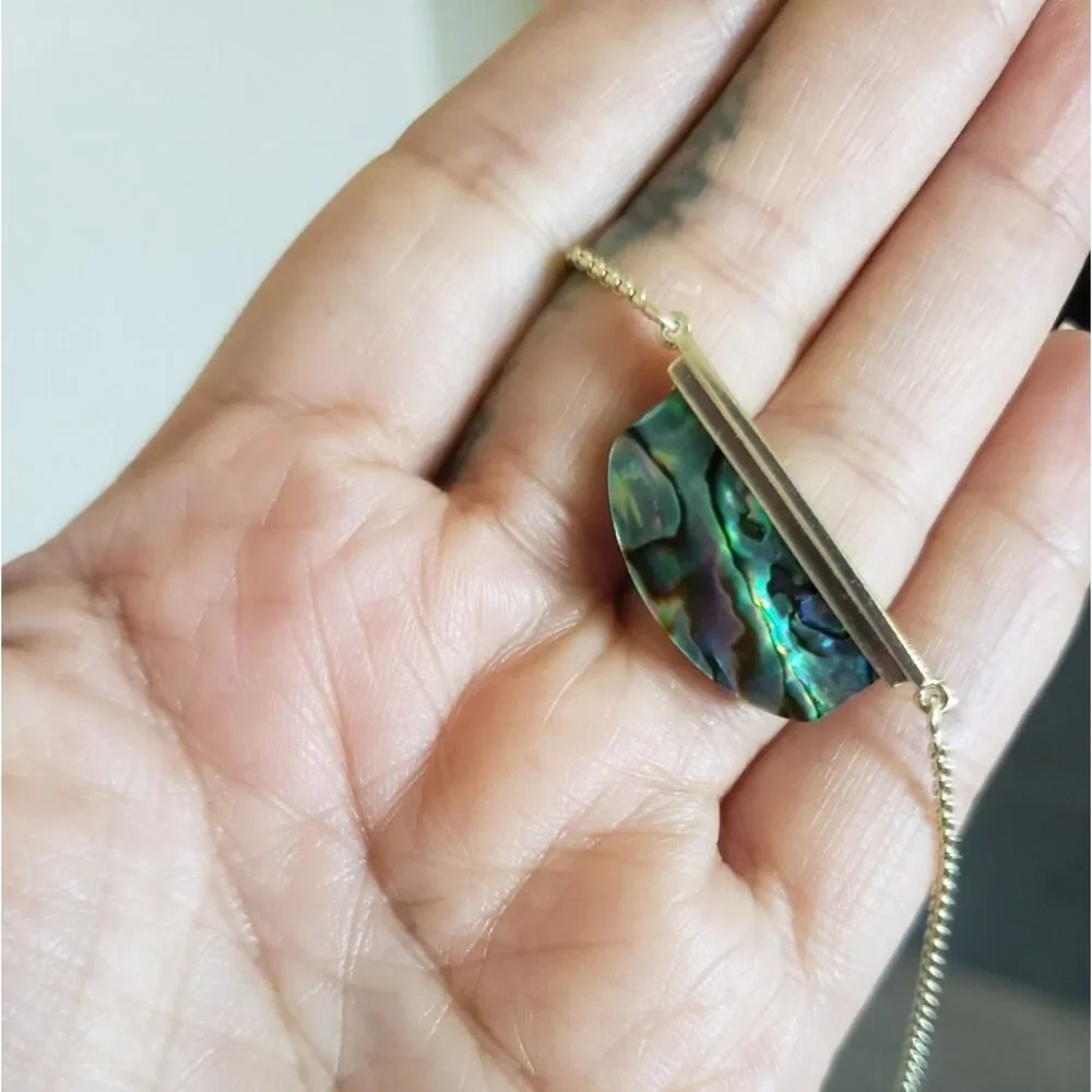NWOT Kendra Scott Dean Necklace in Abalone Shell $ 65.00